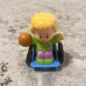 Fisher Price Little‎ People Boy in Wheelchair with Basketball School Bus Figure